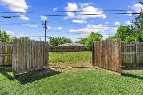 5874 Beldart Street Houston TX 77033