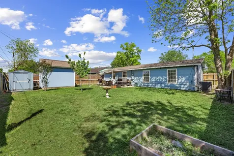 5874 Beldart Street Houston TX 77033