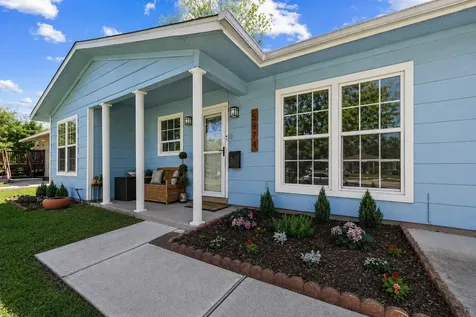 5874 Beldart Street Houston TX 77033