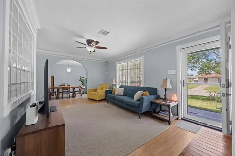 5874 Beldart Street Houston TX 77033