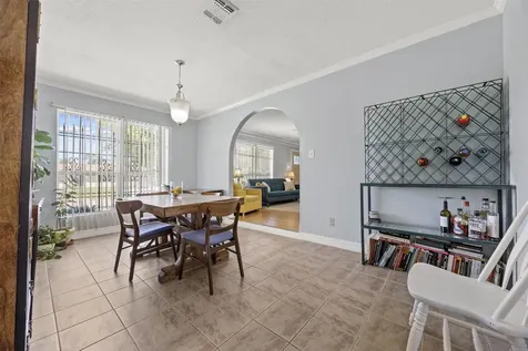 5874 Beldart Street Houston TX 77033