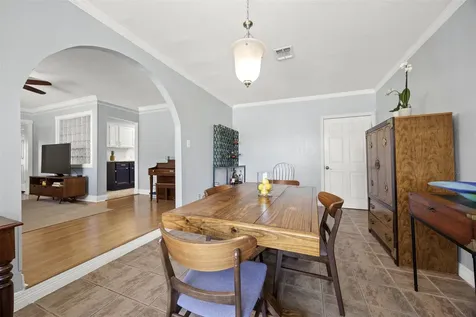 5874 Beldart Street Houston TX 77033