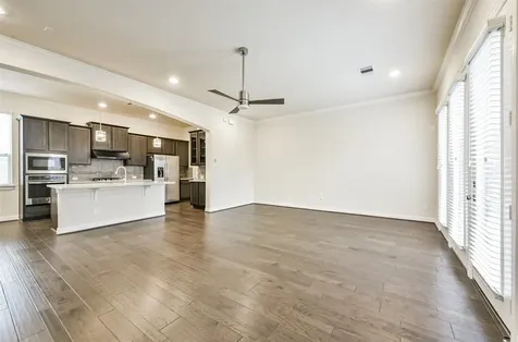 1504 Peyton Oaks Place Houston TX 77043