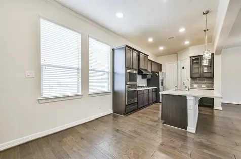1504 Peyton Oaks Place Houston TX 77043