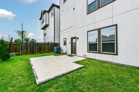 1504 Peyton Oaks Place Houston TX 77043
