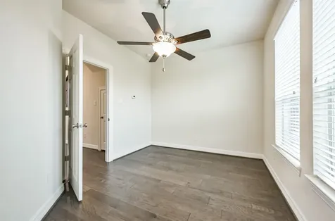 1504 Peyton Oaks Place Houston TX 77043