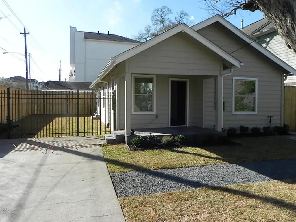 1501 Asbury Street Houston TX 77007