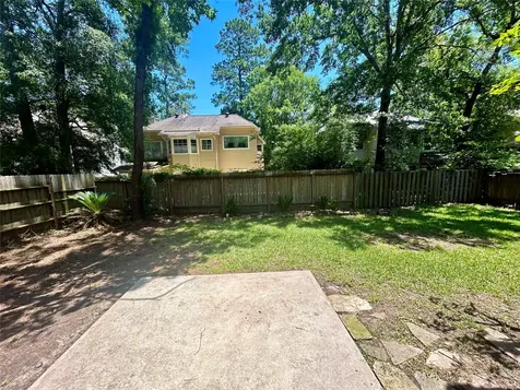 14 N Winterport Circle The Woodlands TX 77382