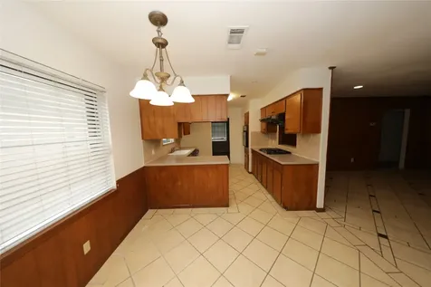 8519 Leader Street Houston TX 77036