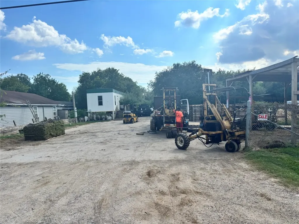 4701 Highway 6 Hitchcock TX 77563