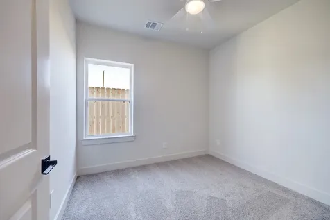 5242 Texas Street Houston TX 77011