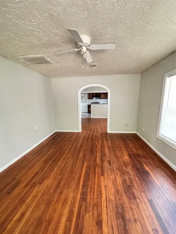 512 Wafer Street Pasadena TX 77506