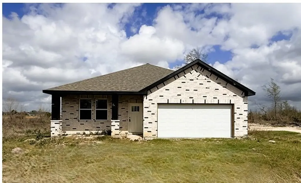 523 Road 5844 Cleveland TX 77327