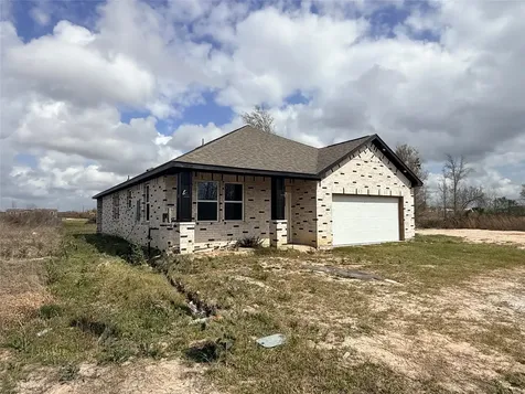 523 Road 5844 Cleveland TX 77327
