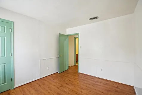 8379 La Roche Lane Houston TX 77036