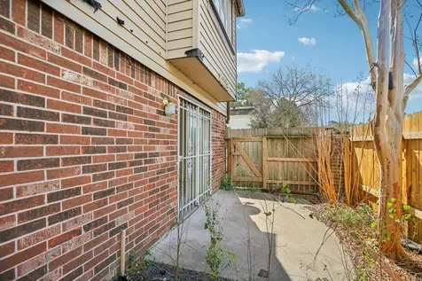 8379 La Roche Lane Houston TX 77036
