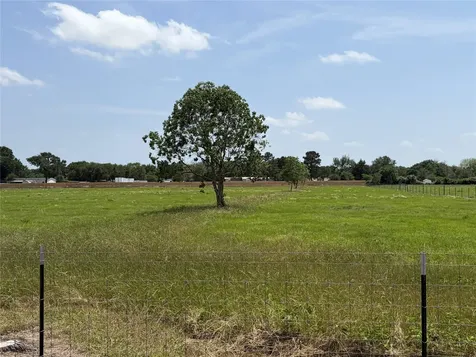 38715 Wiggins Road Hempstead TX 77445