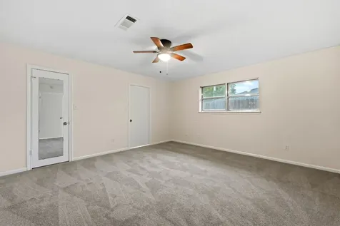 8022 Bayside Boulevard Beach City TX 77523