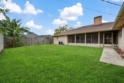 8022 Bayside Boulevard Beach City TX 77523