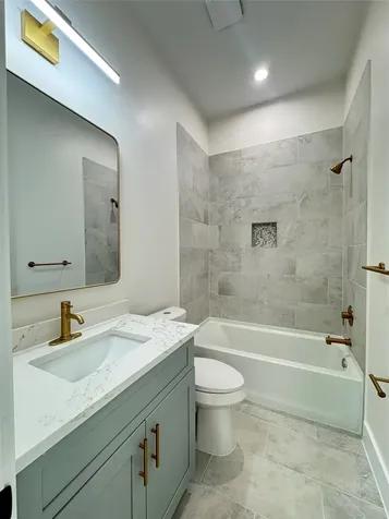 1307 71st Street A Houston TX 77011