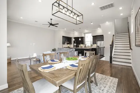 1032 W 26th Street D Houston TX 77008