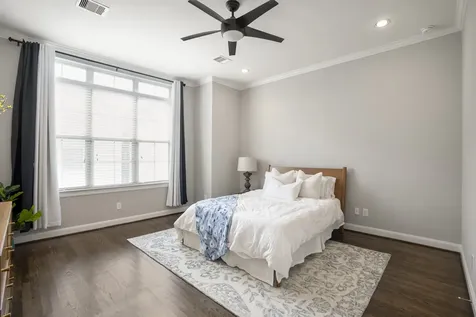1032 W 26th Street D Houston TX 77008