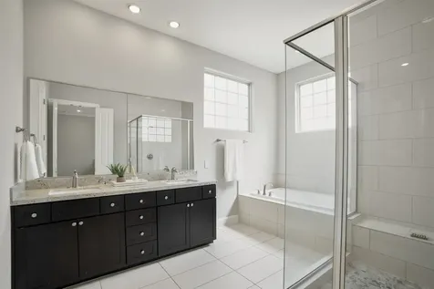 1032 W 26th Street D Houston TX 77008