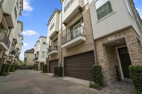 1032 W 26th Street D Houston TX 77008