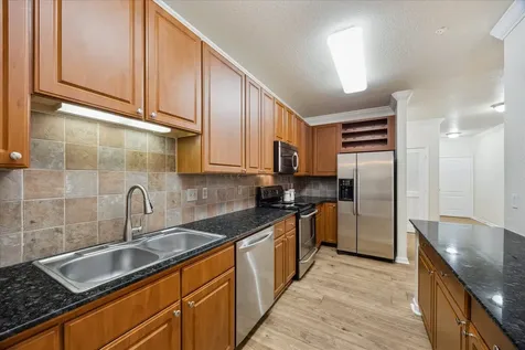 1711 Old Spanish Trail 146 Houston TX 77054
