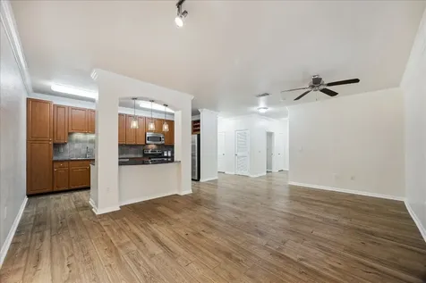 1711 Old Spanish Trail 146 Houston TX 77054