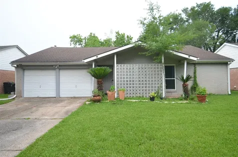 5834 Ludington Drive Houston TX 77035