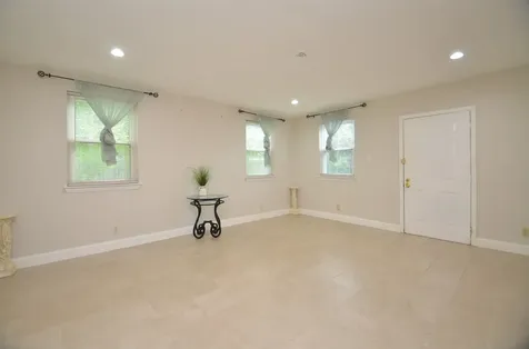 5834 Ludington Drive Houston TX 77035