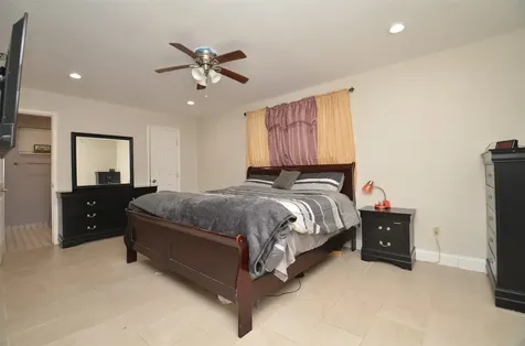 5834 Ludington Drive Houston TX 77035
