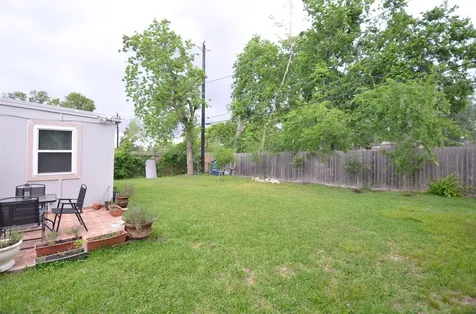 5834 Ludington Drive Houston TX 77035