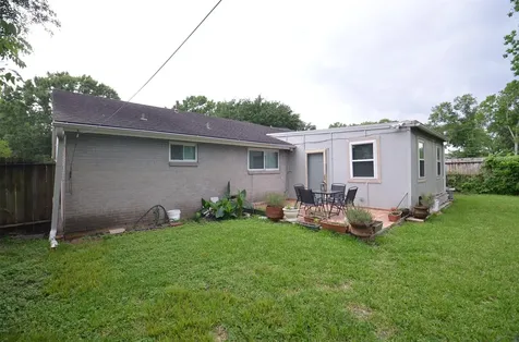 5834 Ludington Drive Houston TX 77035