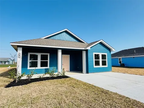 607 W Bayshore Drive Palacios TX 77465