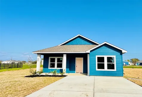607 W Bayshore Drive Palacios TX 77465