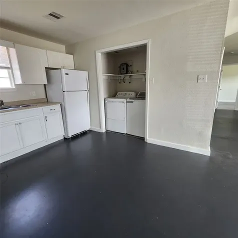 4710 Pelican Street 1 Hitchcock TX 77563