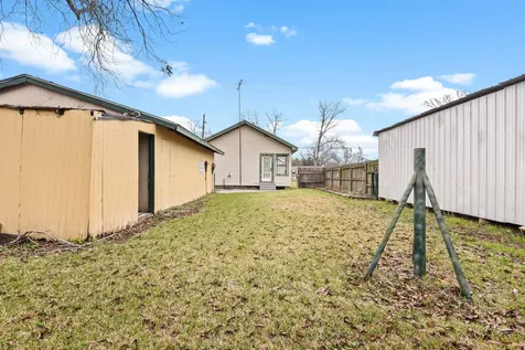 306 S Winfree Street Dayton TX 77535