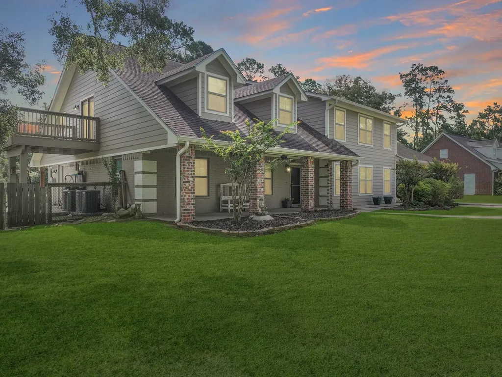 1255 E Pineshadows Drive Sour Lake TX 77659