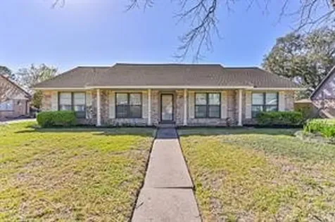 5106 Sleepy Creek Drive Houston TX 77017