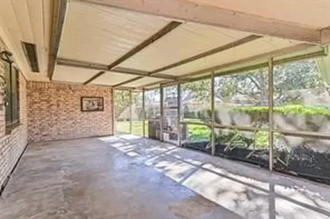 5106 Sleepy Creek Drive Houston TX 77017