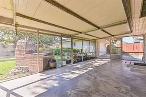 5106 Sleepy Creek Drive Houston TX 77017