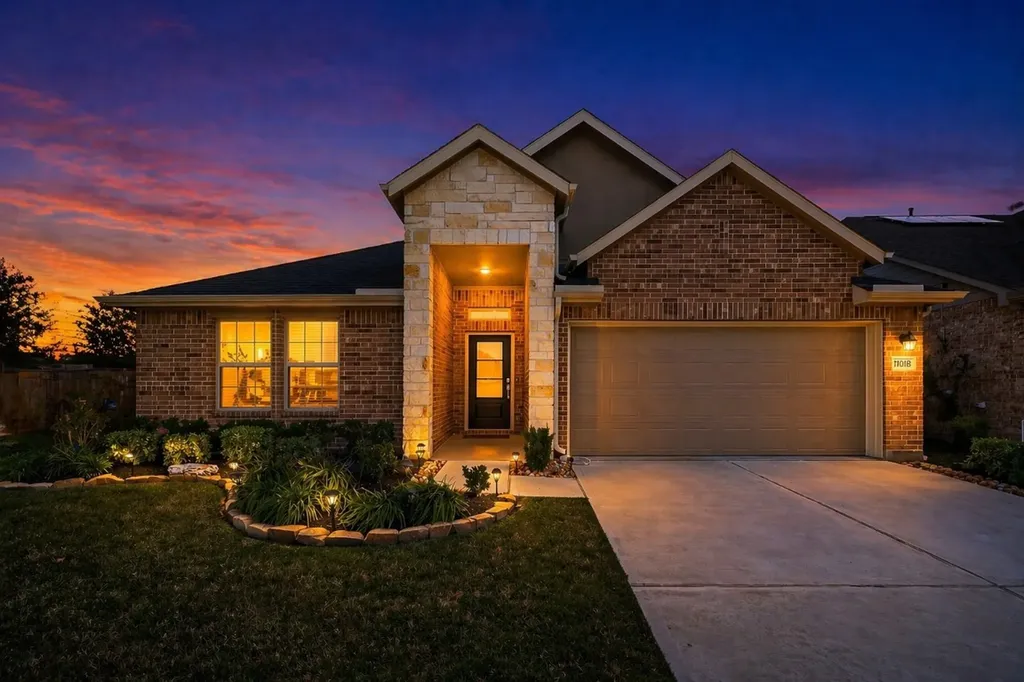 17018 Lily Burton Lane Hockley TX 77447