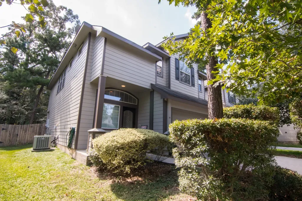 15 Aquiline Oaks Place The Woodlands TX 77382