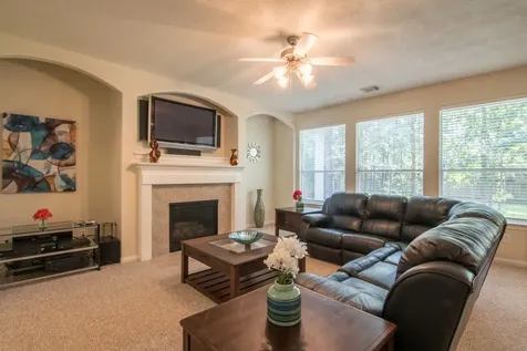 15 Aquiline Oaks Place The Woodlands TX 77382