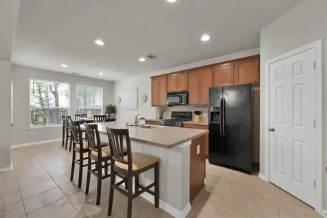 15 Aquiline Oaks Place The Woodlands TX 77382