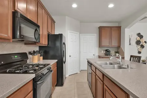 15 Aquiline Oaks Place The Woodlands TX 77382