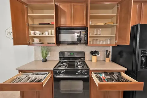 15 Aquiline Oaks Place The Woodlands TX 77382