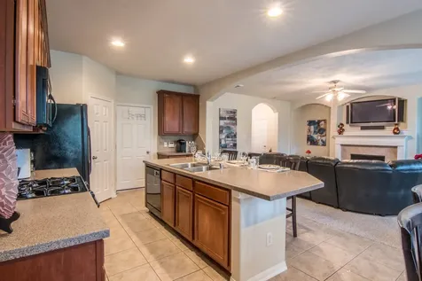 15 Aquiline Oaks Place The Woodlands TX 77382